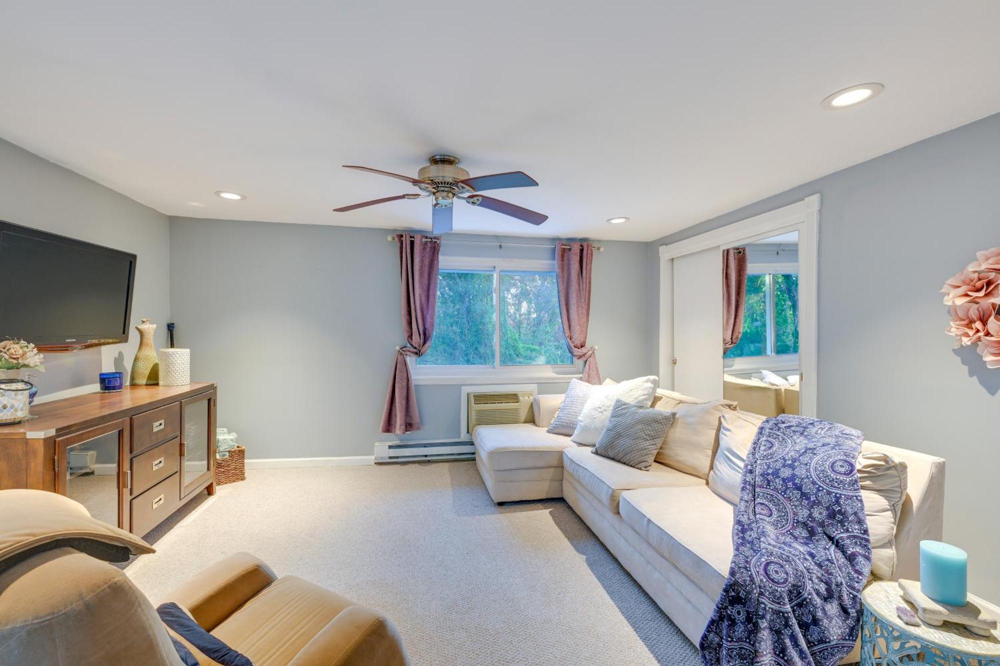 Cozy Dix Hills Apt With Deck About 7 Mi To Beach! Exterior foto